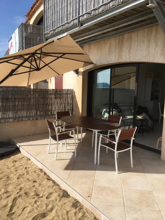 Appartement Face A La Mer La Croix-Valmer Exteriér fotografie